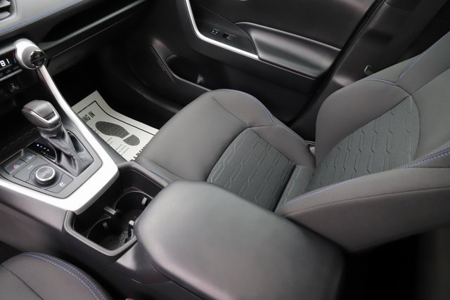 Used 2023 Toyota RAV4 SE image 28