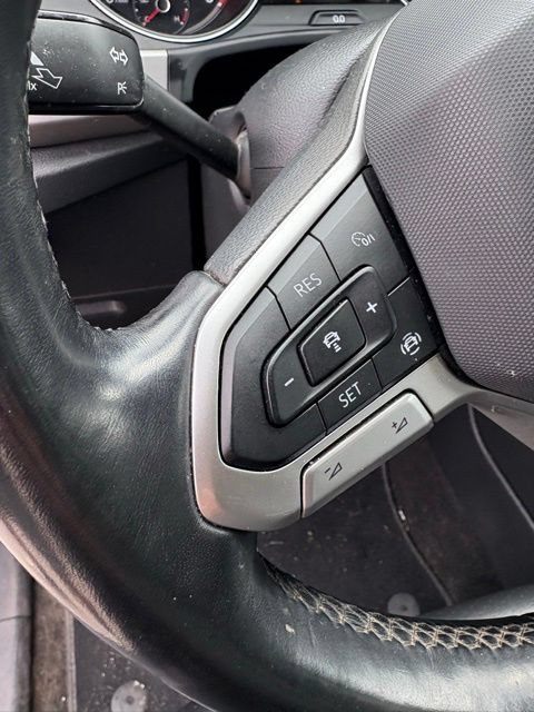Used 2021 Volkswagen Atlas SE w/ Towing Package AWD/4WD image 13