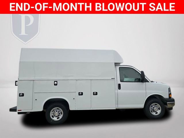 New 2025 Chevrolet Express 3500 w/ Power Convenience Package image 4