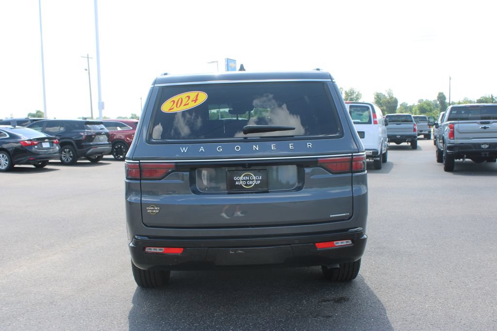 Used 2024 Jeep Wagoneer Series II AWD/4WD image 8