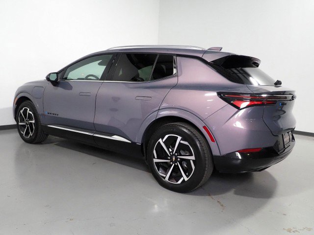 Used 2024 Chevrolet Equinox EV LT w/ LPO, Blackout Package image 7