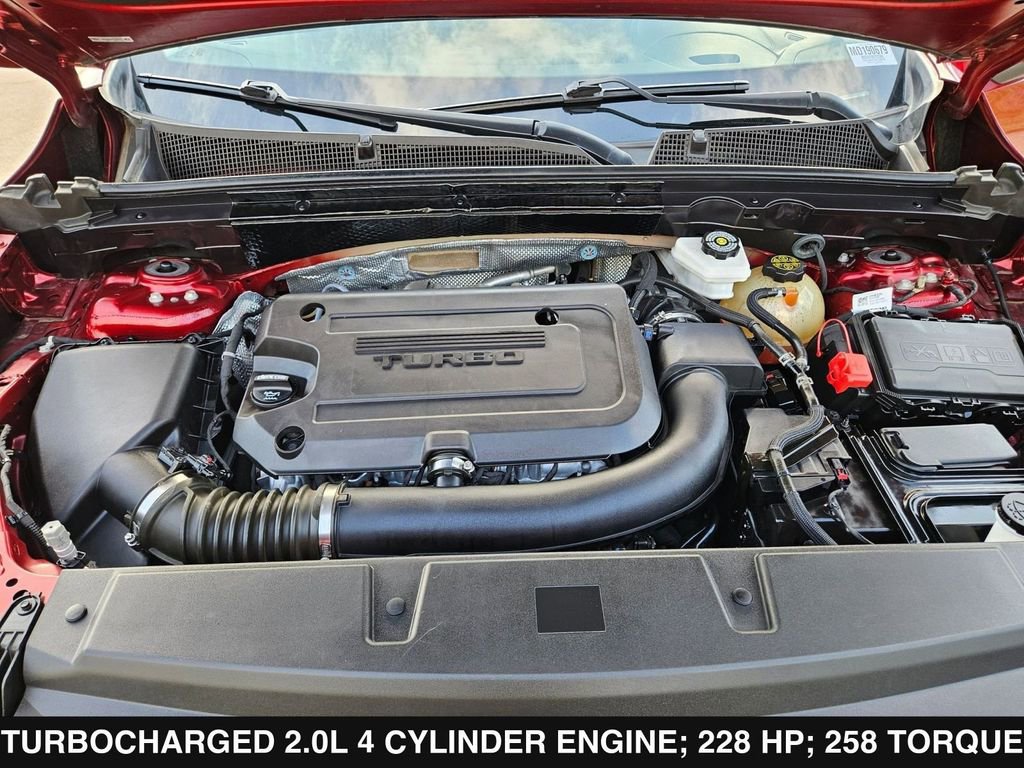 Used 2021 Buick Envision Essence FWD image 39