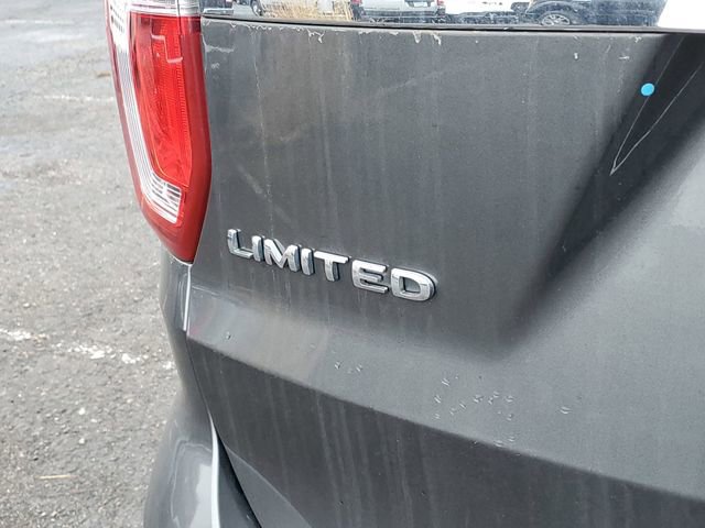 Used 2018 Ford Explorer Limited image 30
