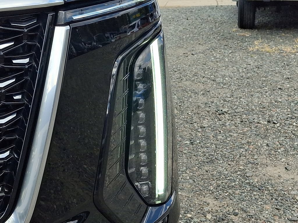 Certified 2026 Cadillac Escalade ESV Luxury w/ LPO, Floor Liner Package AWD/4WD image 37