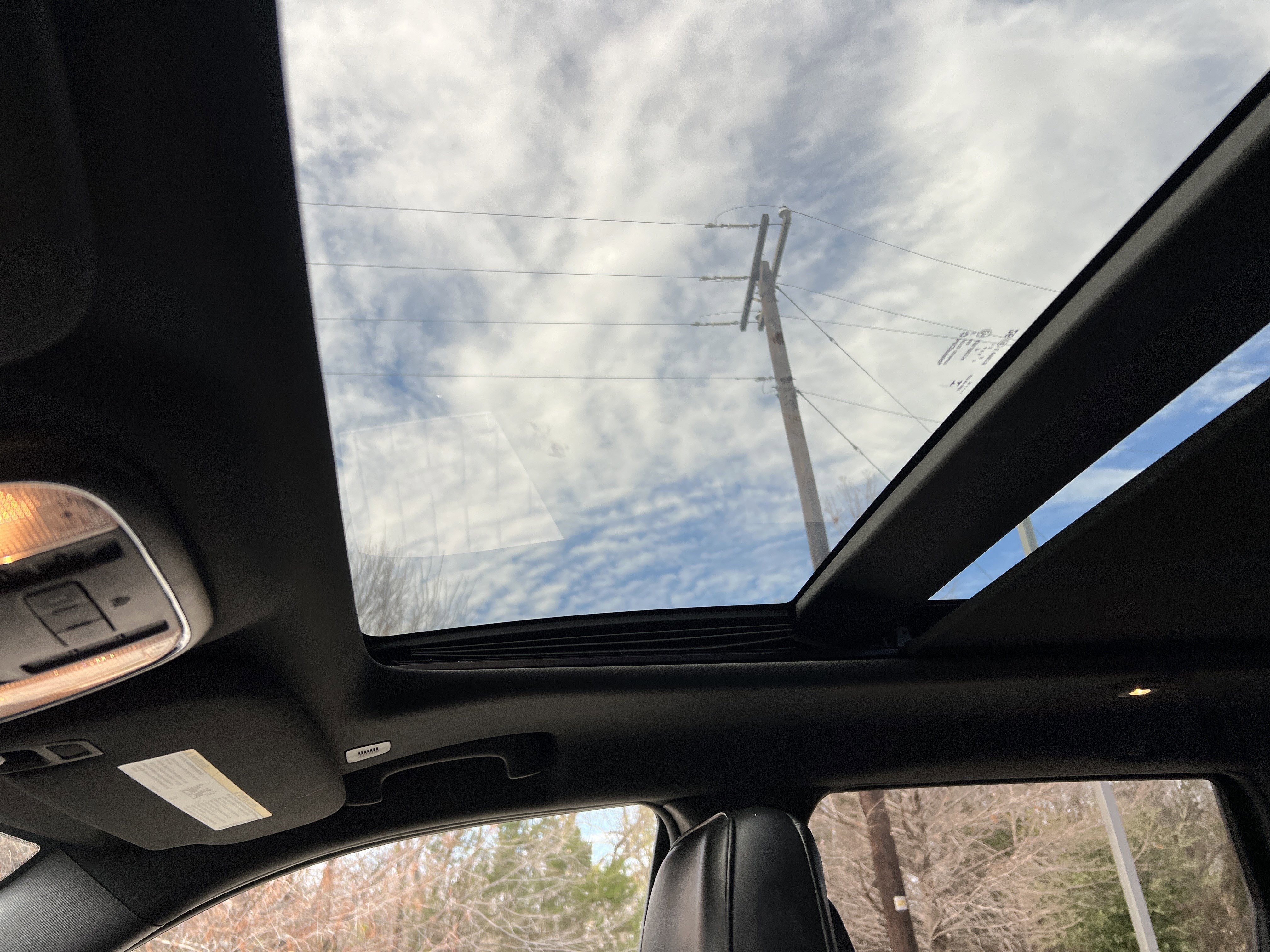 Used 2017 Jeep Grand Cherokee Overland w/ Jeep Active Safety Group image 27