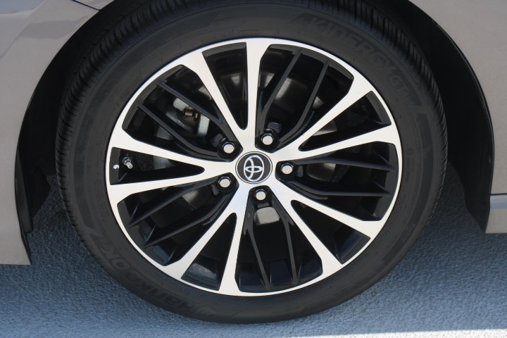 Used 2018 Toyota Camry SE w/ Protection Package (Q2) FWD image 9