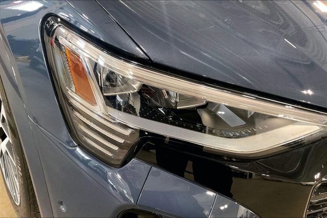 Certified 2024 Audi Q8 e-tron Premium Plus w/ Premium Plus Package image 28