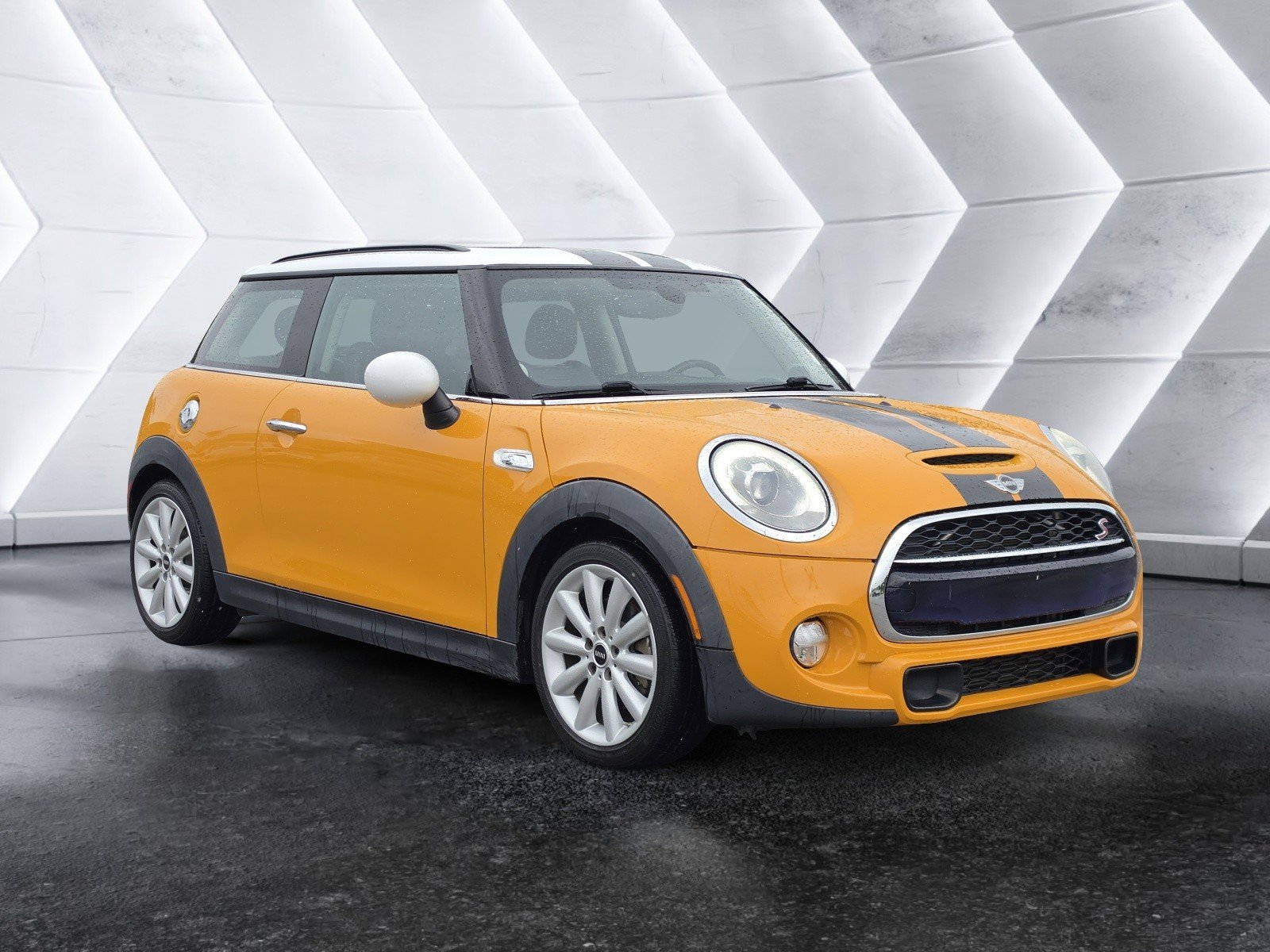 Used 2015 MINI Cooper S FWD image 2