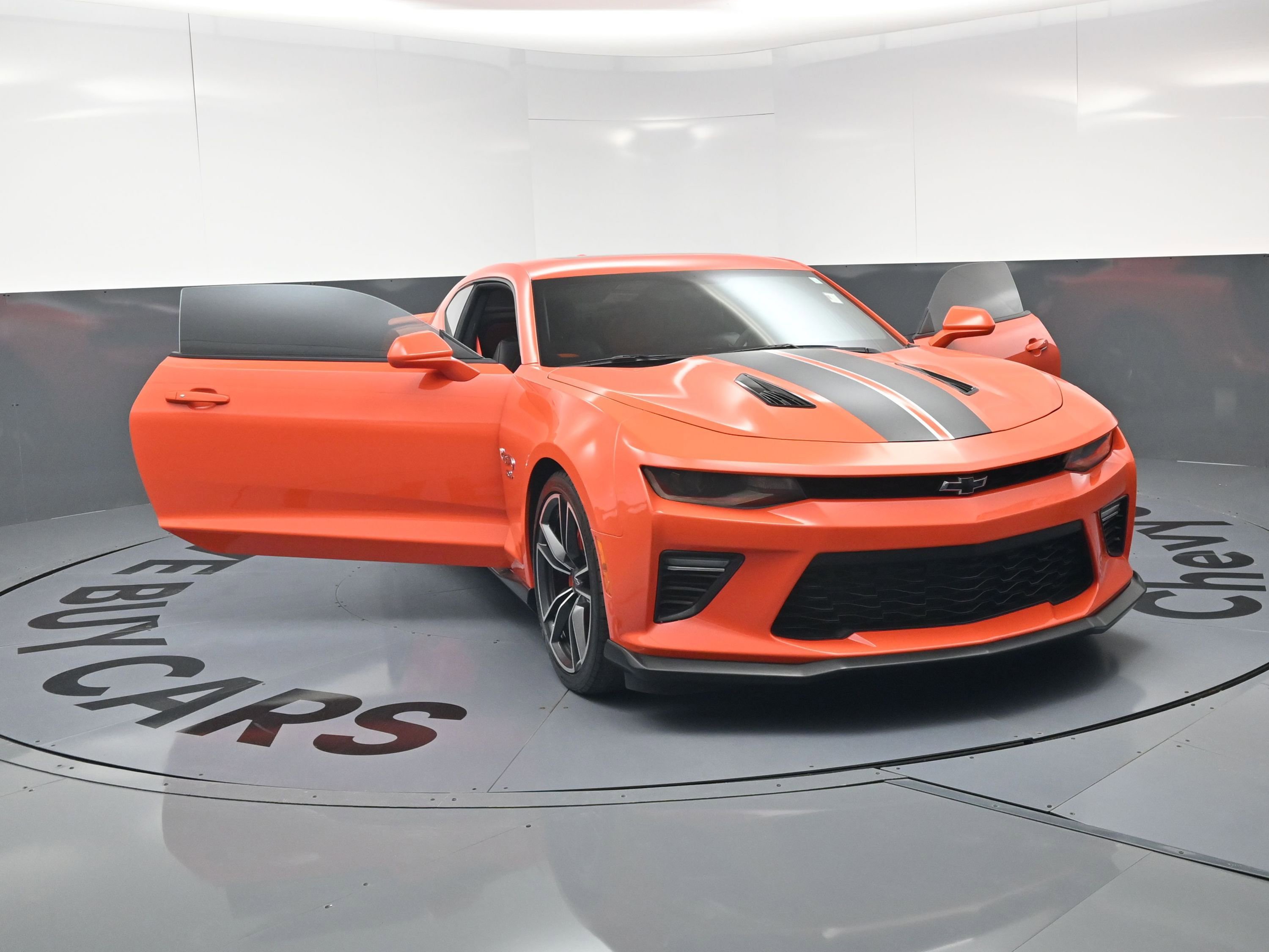 Used 2018 Chevrolet Camaro SS w/ Hot Wheels Edition image 24