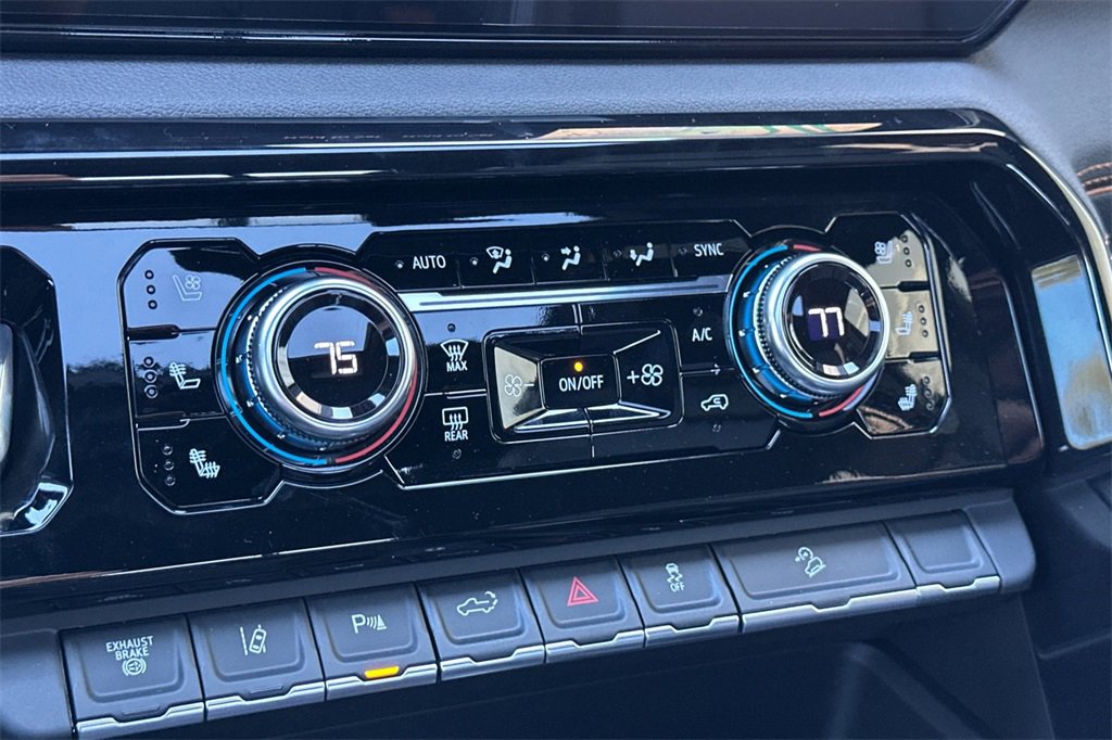 New 2026 GMC Sierra 2500 AT4 w/ AT4 Premium Plus Package image 16