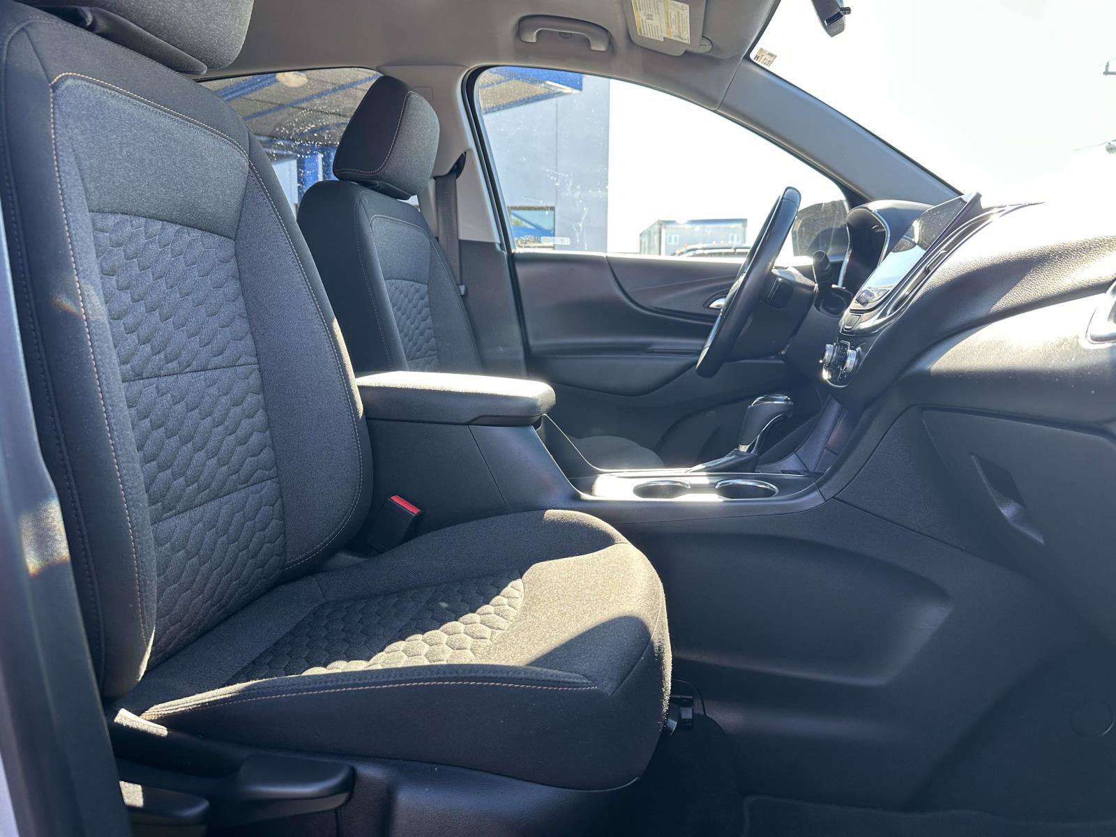 Used 2021 Chevrolet Equinox LT AWD/4WD image 29