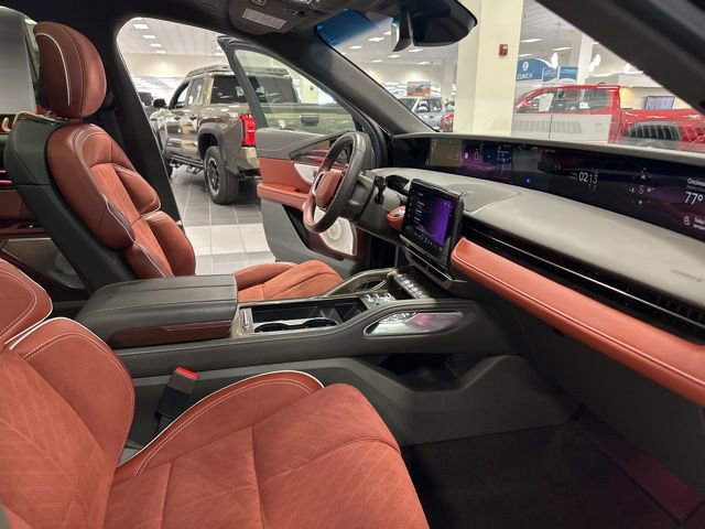 Used 2024 Lincoln Nautilus Black Label image 25