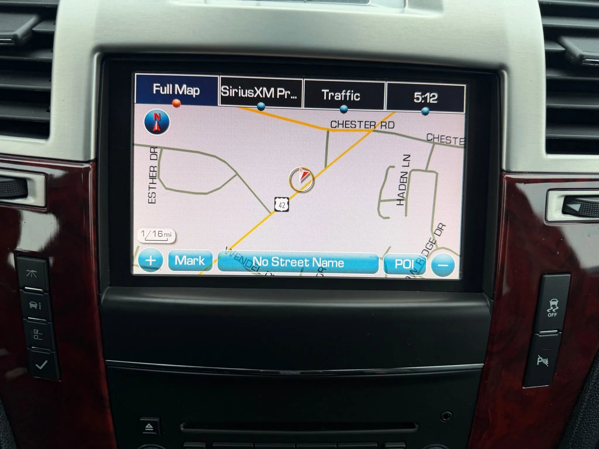 Used 2012 Cadillac Escalade Luxury image 26