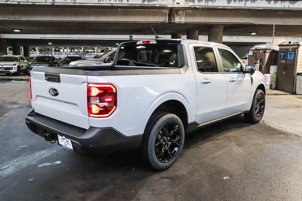 New 2025 Ford Maverick Lariat w/ Black Appearance Package AWD/4WD image 12