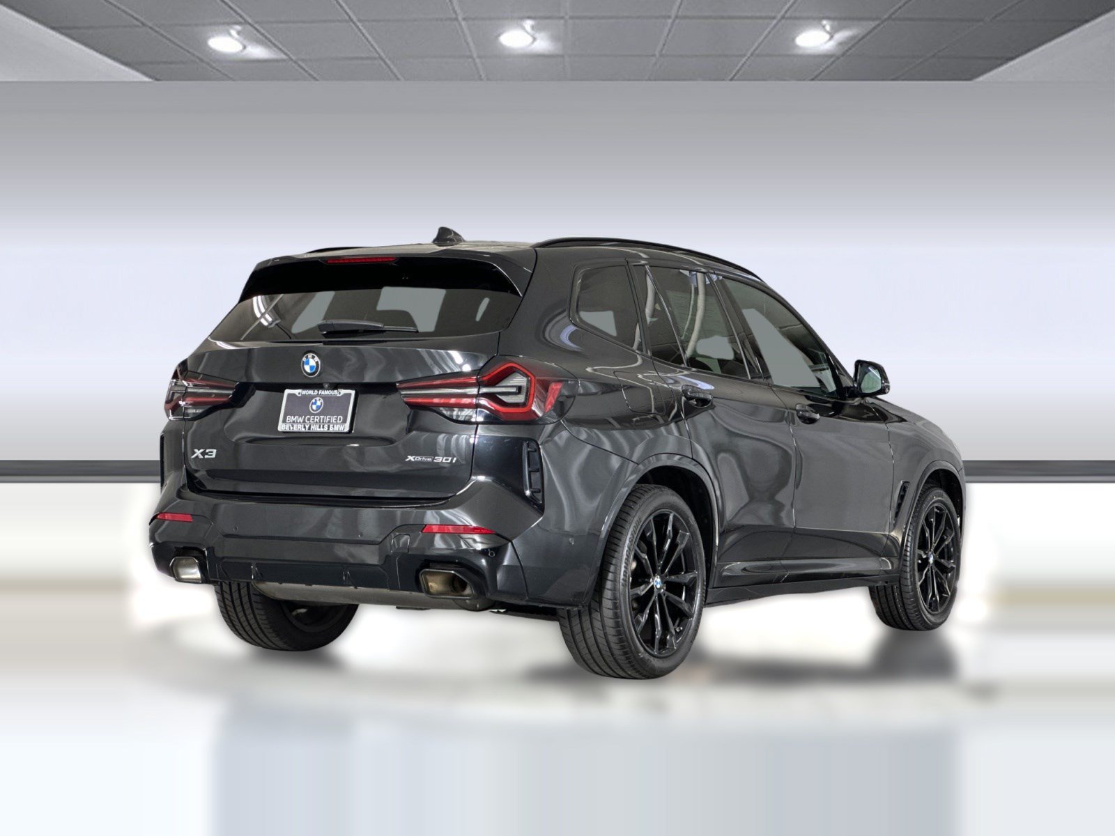 Certified 2024 BMW X3 xDrive30i w/ M Sport Package AWD/4WD image 9