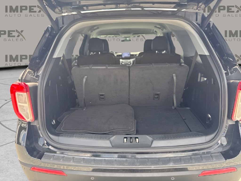 Used 2023 Ford Explorer XLT w/ Equipment Group 202A AWD/4WD image 21