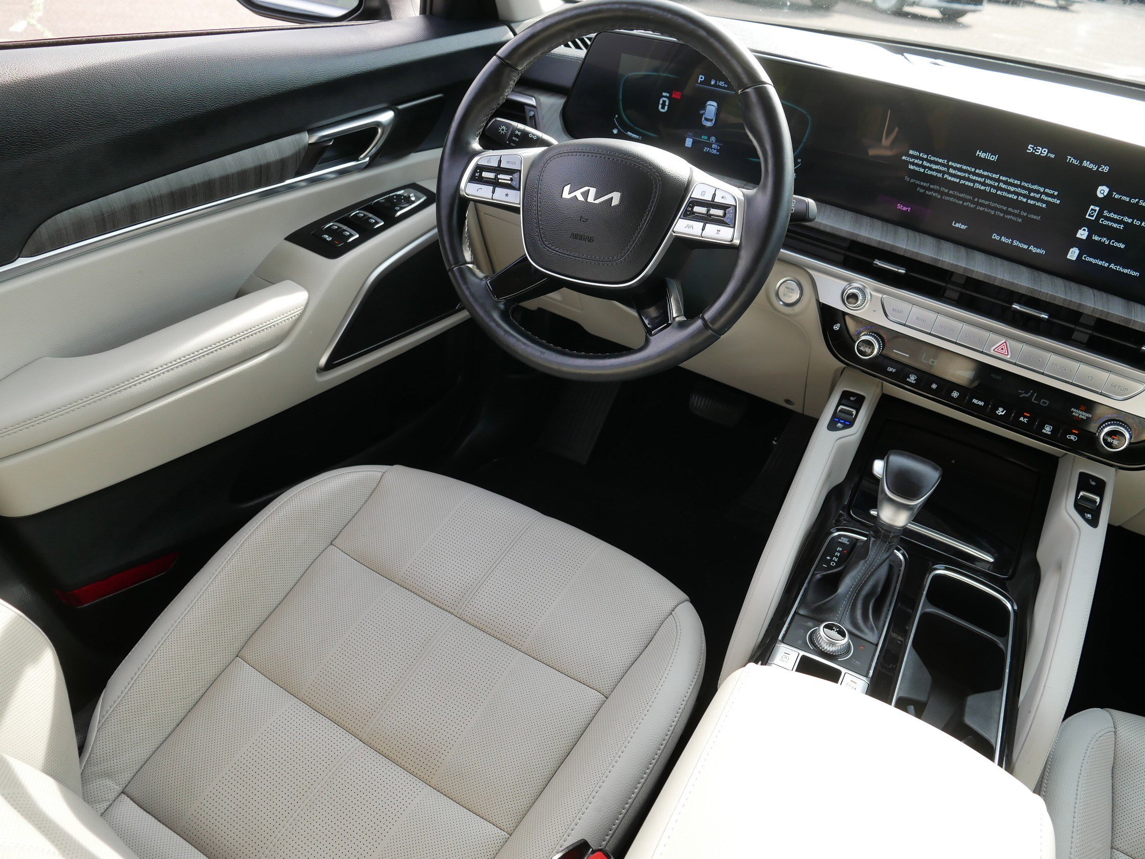 Certified 2024 Kia Telluride EX w/ EX Captain's Chair Package AWD/4WD image 9
