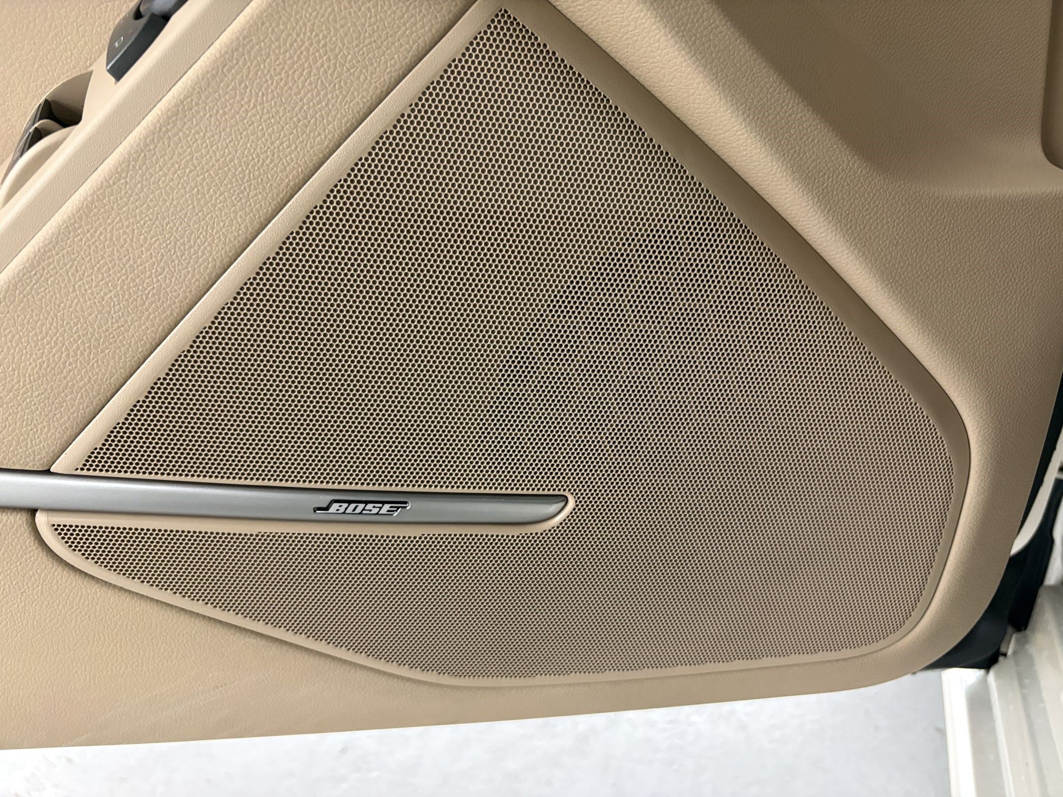 Used 2012 Cadillac CTS Premium RWD image 12