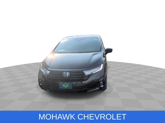 Used 2023 Honda Odyssey Sport image 3