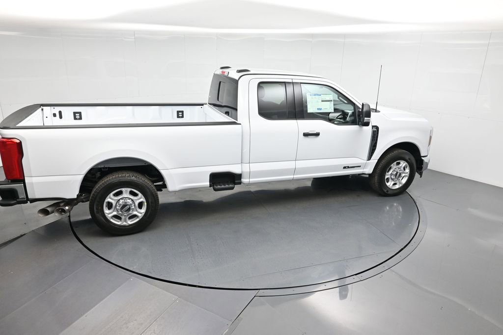 New 2026 Ford F350 XLT image 33