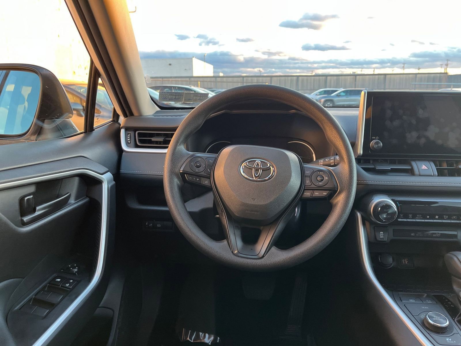 Used 2025 Toyota RAV4 LE image 27