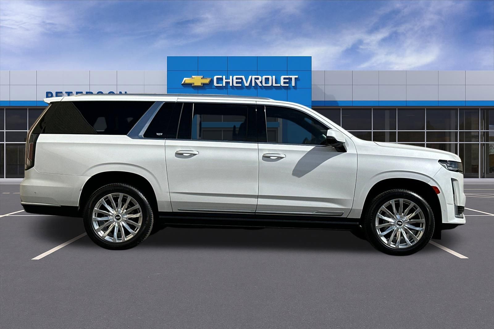 Certified 2021 Cadillac Escalade ESV Premium Luxury w/ Driver Assist Tech Package AWD/4WD image 3
