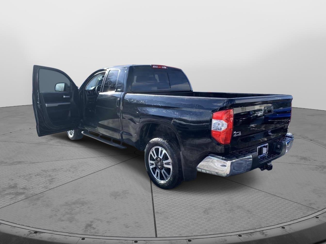 Used 2019 Toyota Tundra SR5 image 10
