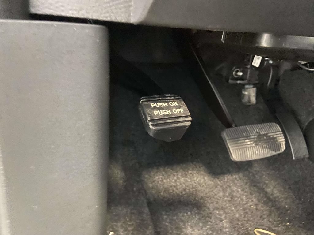 New 2026 Nissan Frontier 4x4 Crew Cab image 19