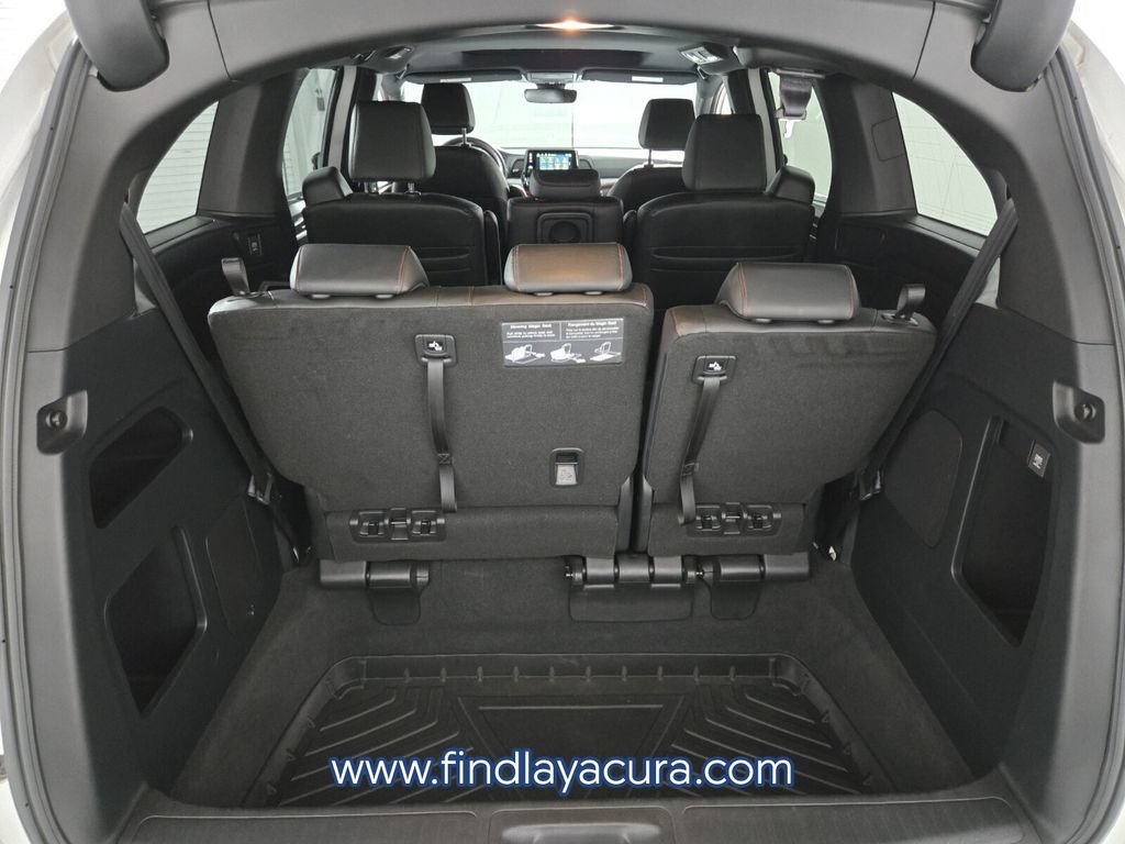 Used 2023 Honda Odyssey Sport image 18