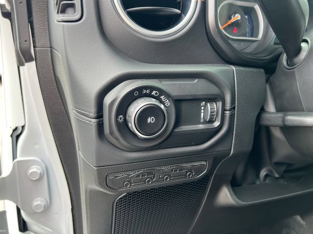 New 2026 Jeep Wrangler Unlimited Sahara w/ Safety Group AWD/4WD image 13