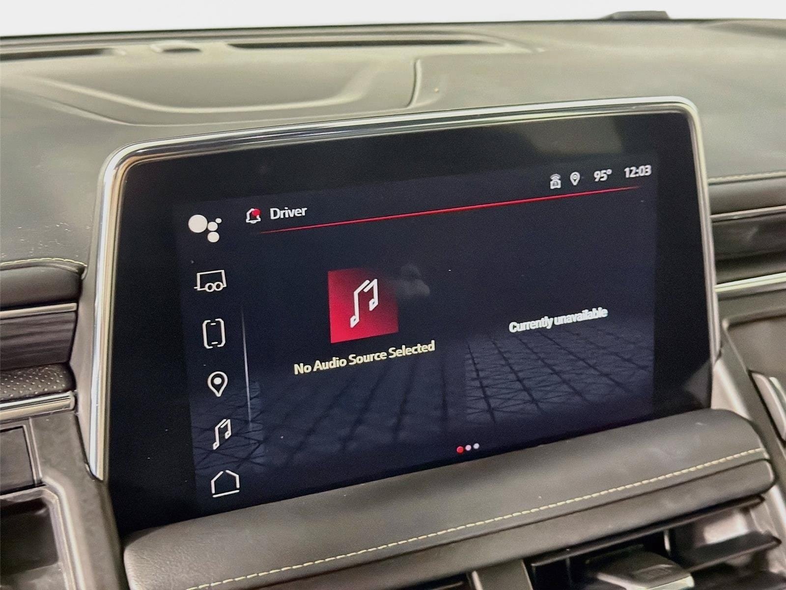 Certified 2022 GMC Yukon SLT w/ SLT Premium Package AWD/4WD image 15