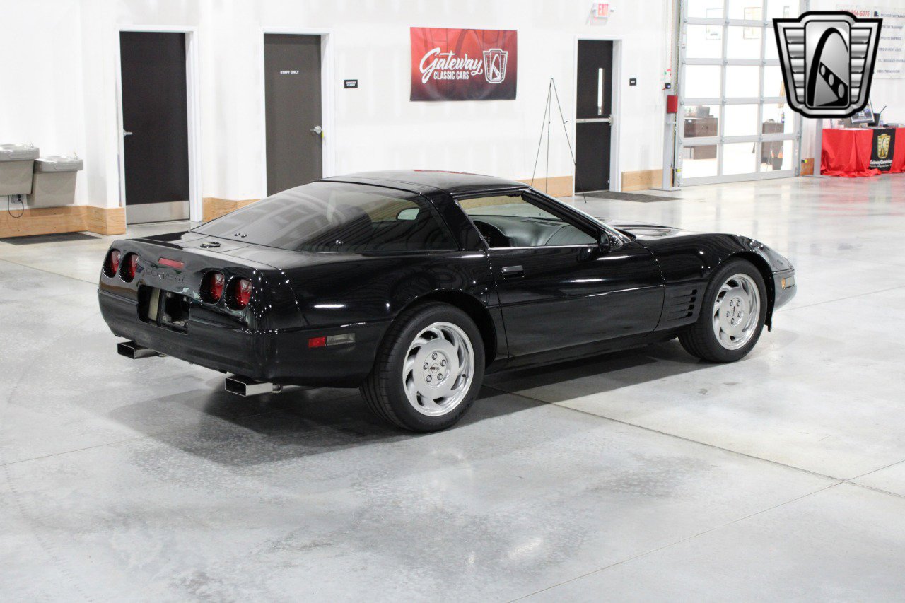 Used 1994 Chevrolet Corvette Coupe image 15