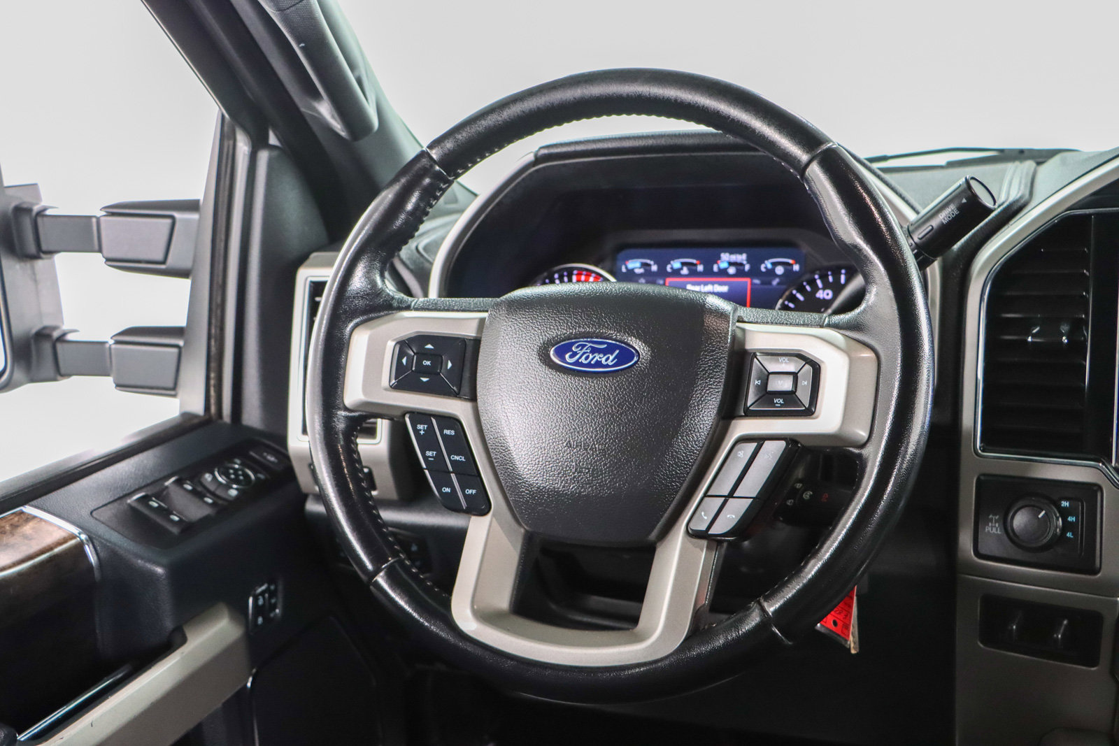 Used 2022 Ford F250 Lariat image 13