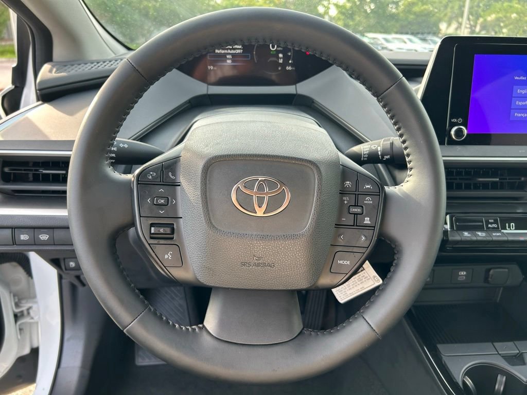 Used 2025 Toyota Prius LE FWD image 20