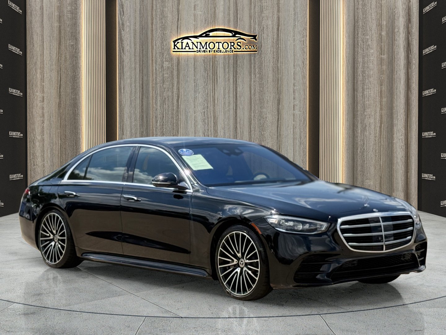 Used 2022 Mercedes-Benz S 580 4MATIC Sedan w/ AMG Line Package 360° Tour