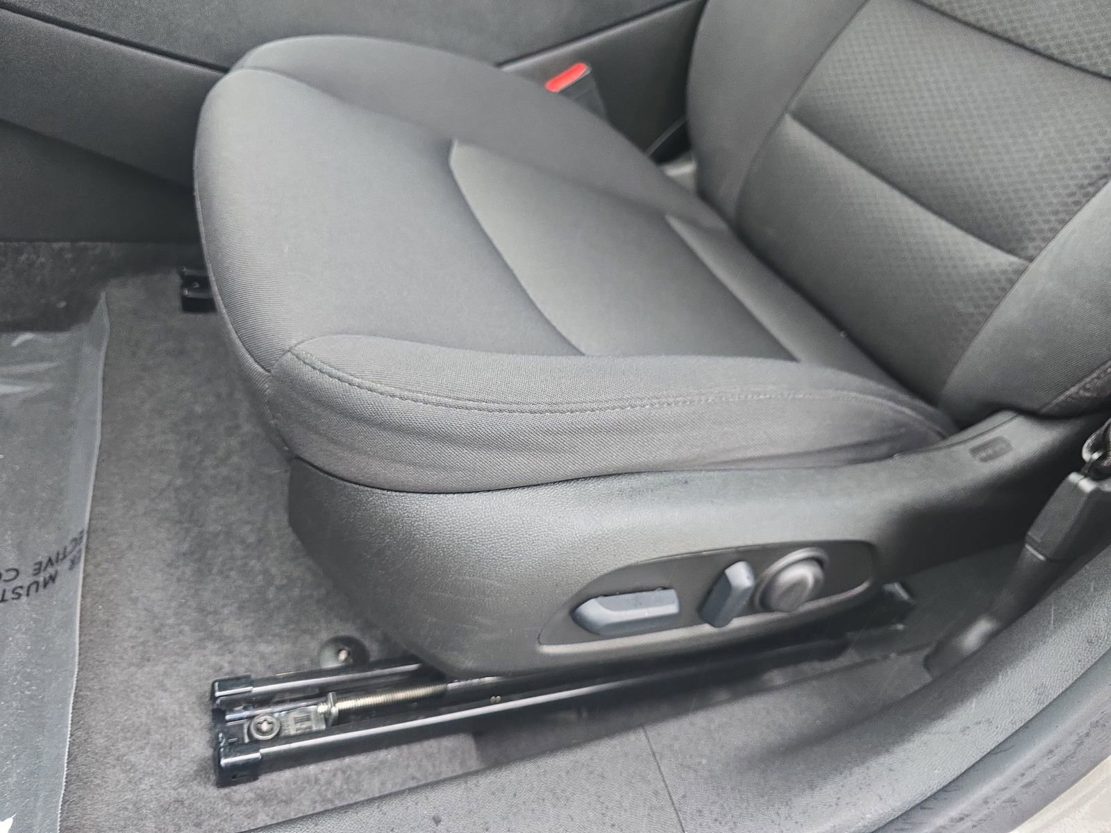 Used 2024 Chevrolet Malibu LT image 35