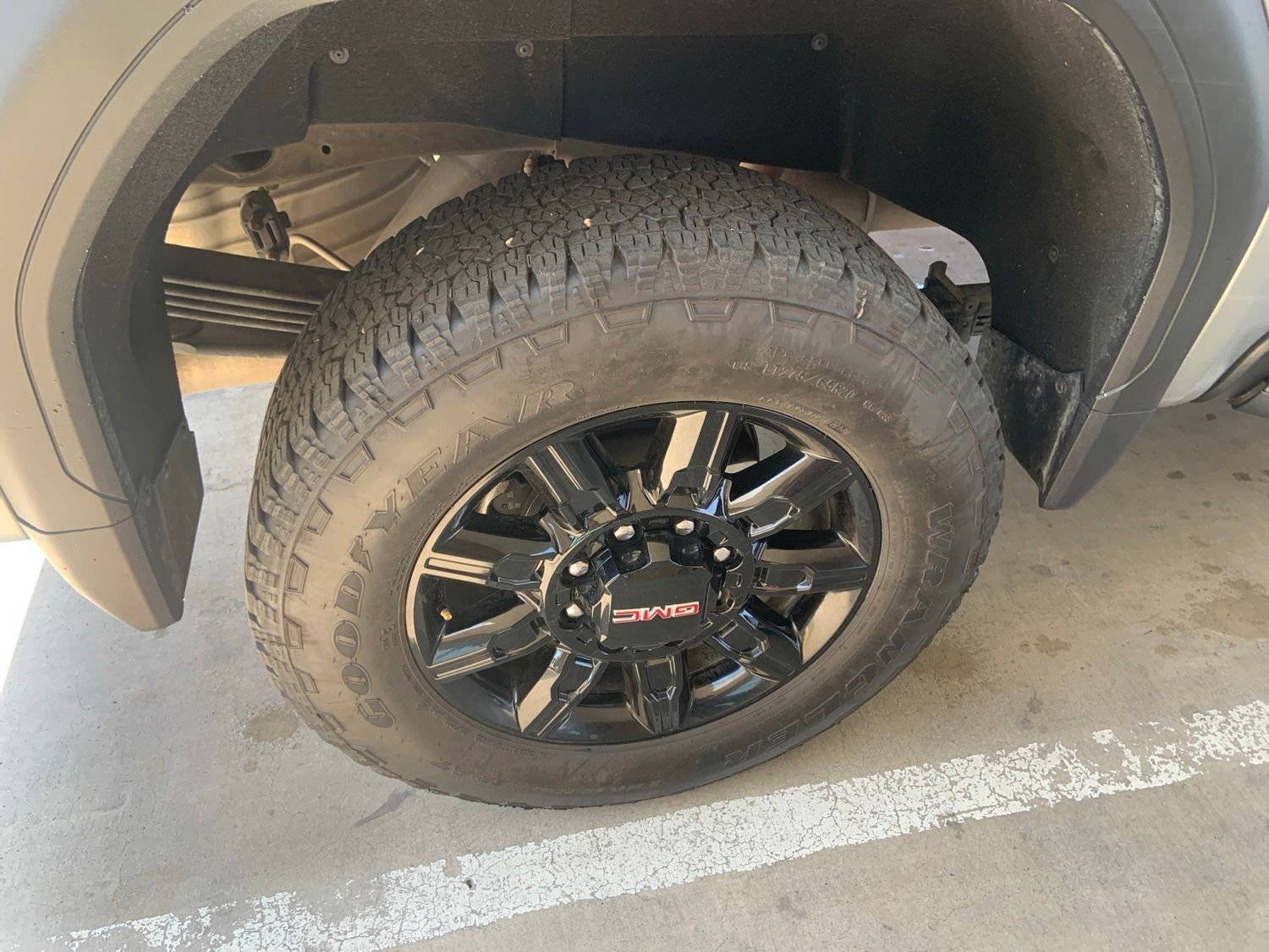 Used 2025 GMC Sierra 2500 AT4 AWD/4WD image 15