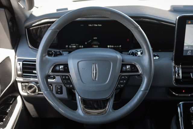 Used 2018 Lincoln Navigator L Select w/ Technology Package AWD/4WD image 31