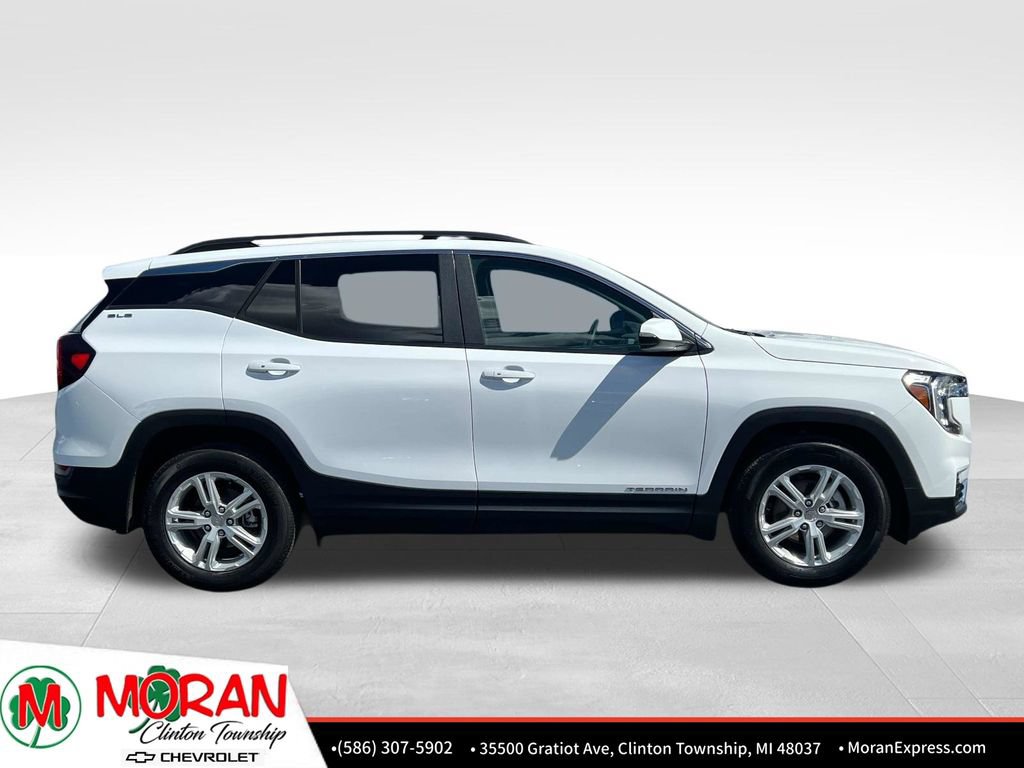 Certified 2024 GMC Terrain SLE w/ Driver Convenience Package FWD image 8