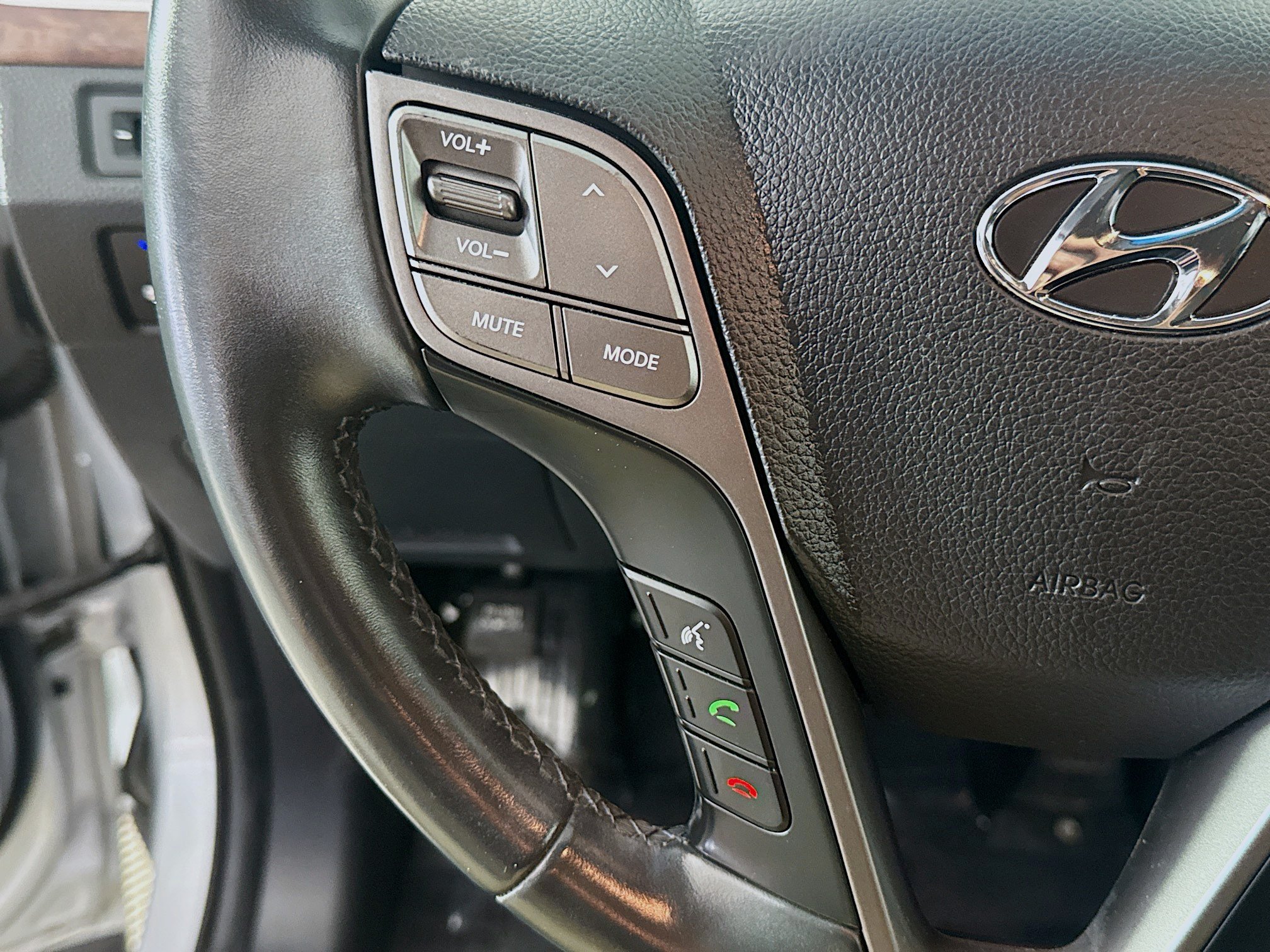 Used 2019 Hyundai Santa Fe XL SE w/ SE Premium Package 02 FWD image 14