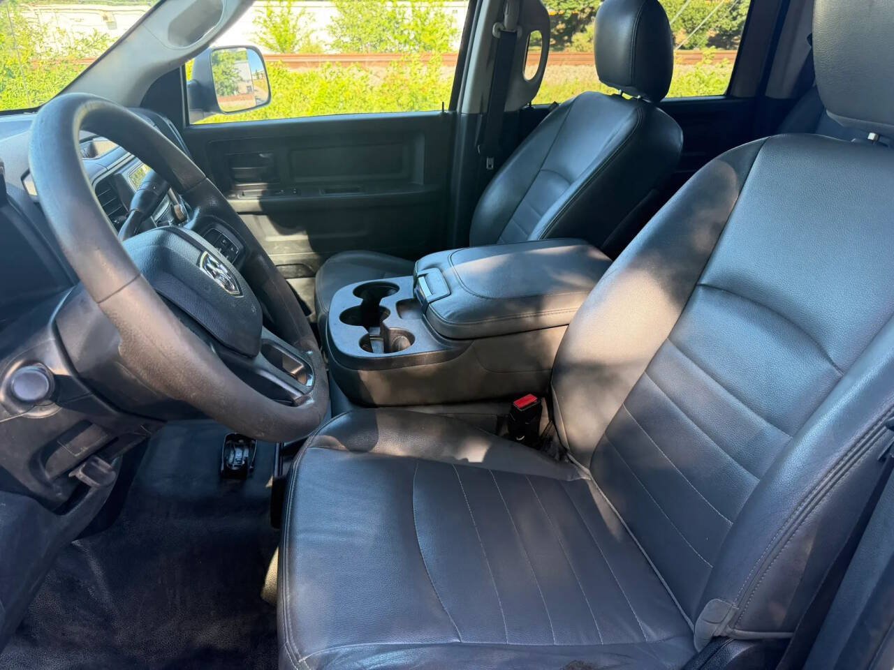 Used 2017 RAM 2500 Tradesman w/ Chrome Appearance Group RWD image 9