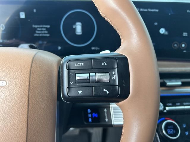 Used 2025 Hyundai Santa Fe Limited image 17