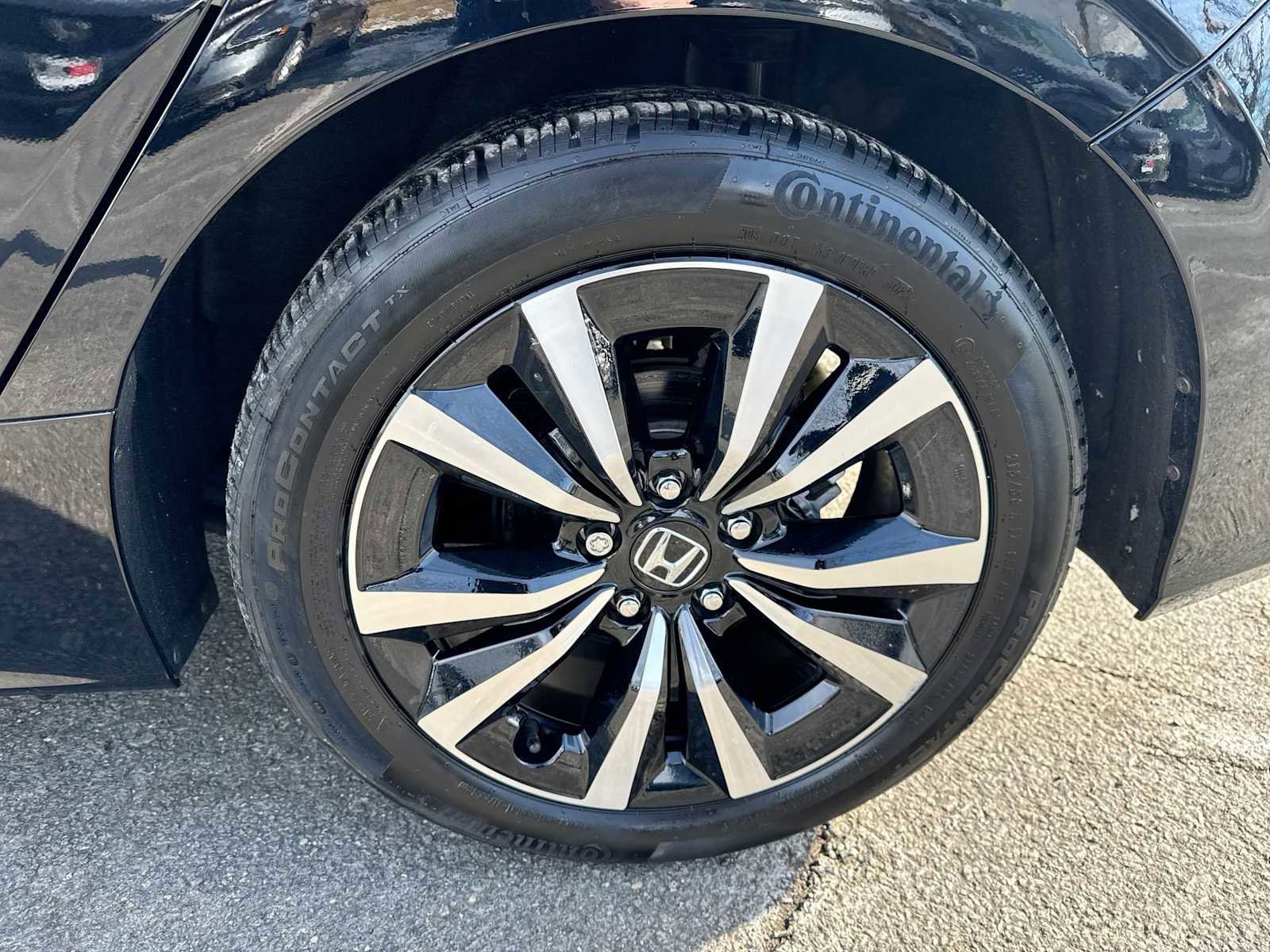 Certified 2024 Honda Civic EX-L image 18