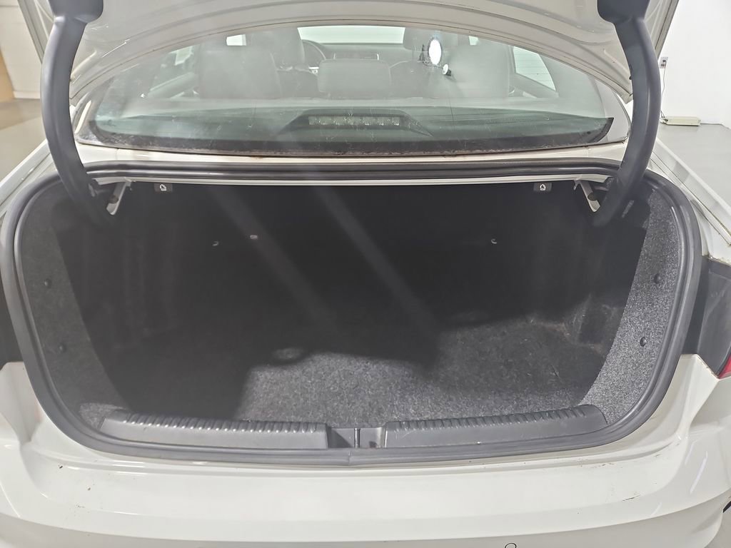 Used 2017 Volkswagen Jetta GLI image 22