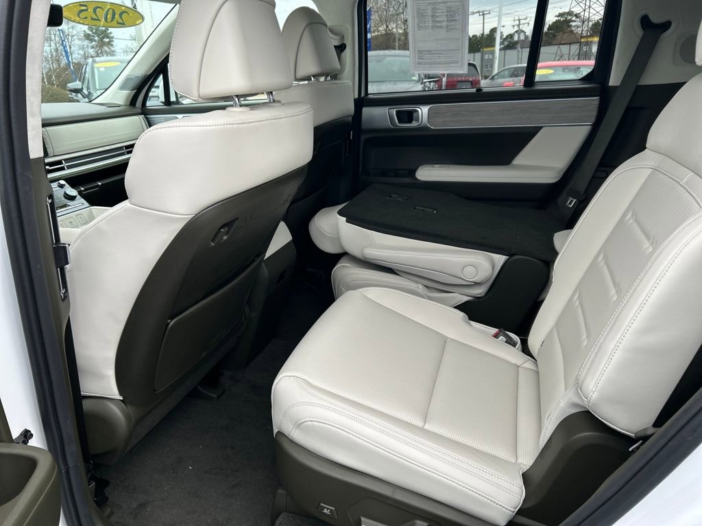 Certified 2025 Hyundai Santa Fe Calligraphy image 26