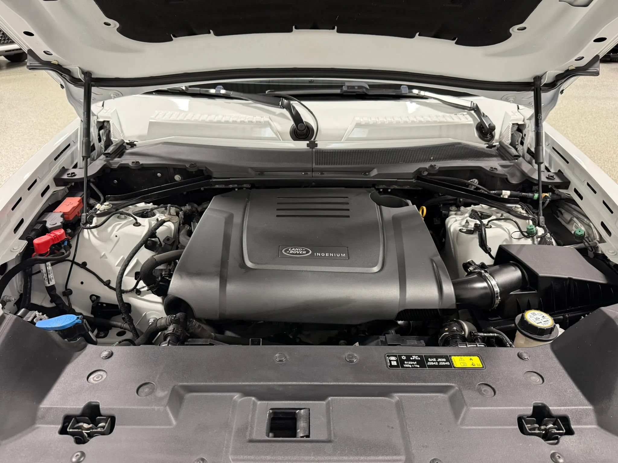 Used 2020 Land Rover Defender 110 S AWD/4WD image 71