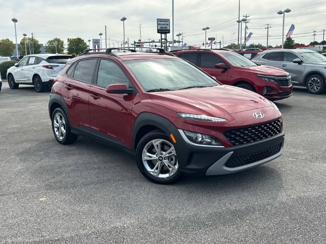 Used 2023 Hyundai Kona SEL AWD/4WD image 2