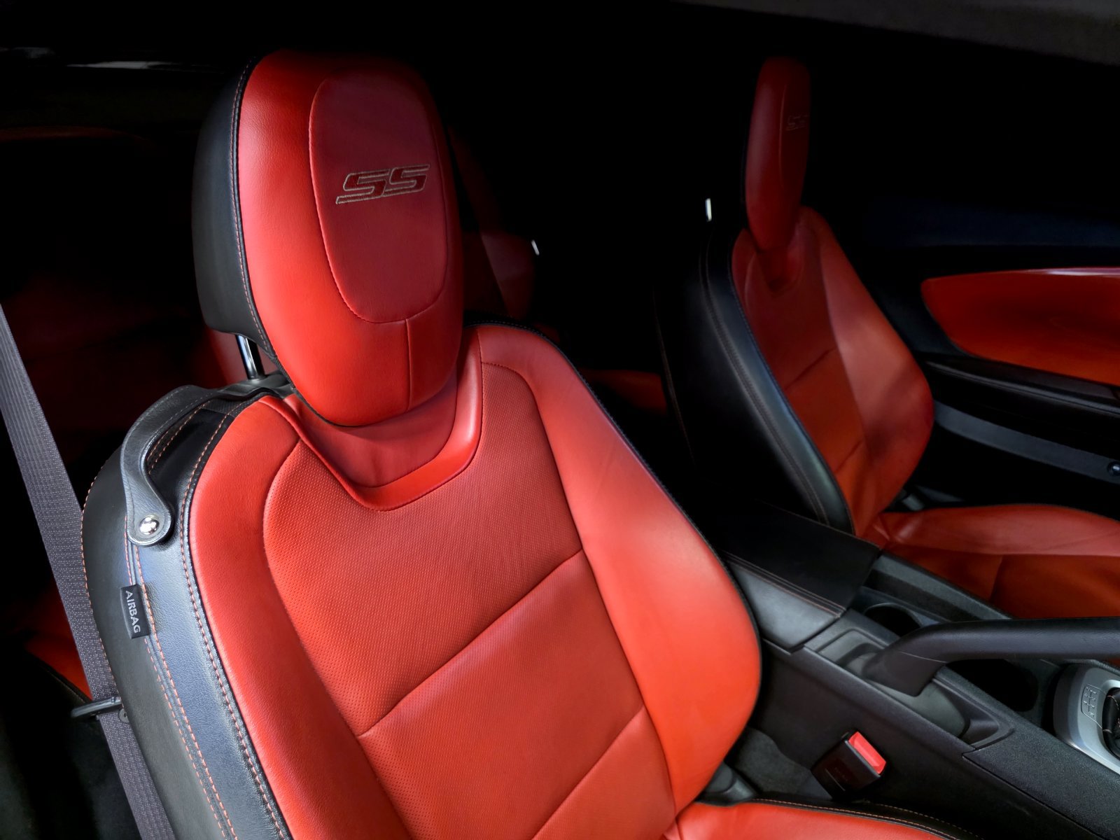 Used 2015 Chevrolet Camaro SS RWD image 34