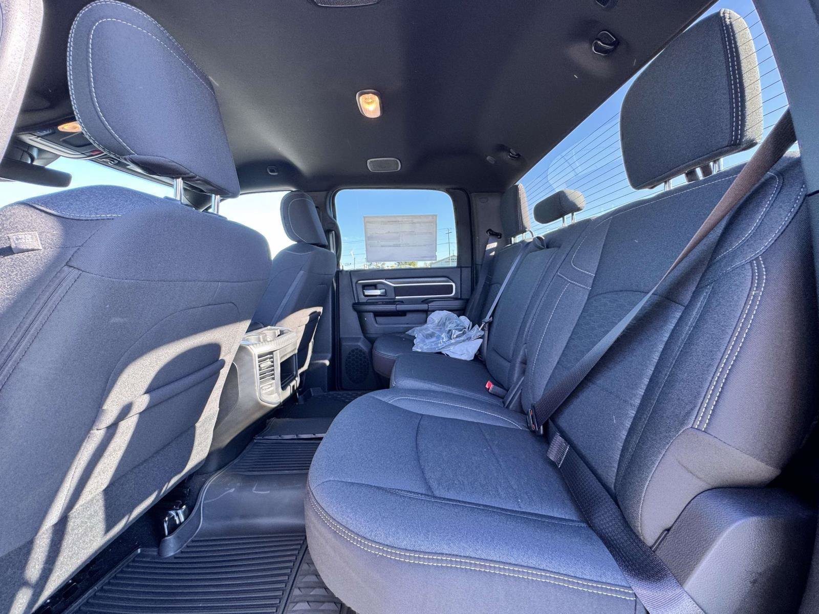 New 2026 RAM 3500 Big Horn AWD/4WD image 19