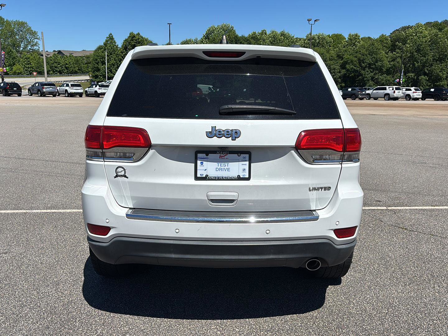 Used 2017 Jeep Grand Cherokee Limited RWD image 4